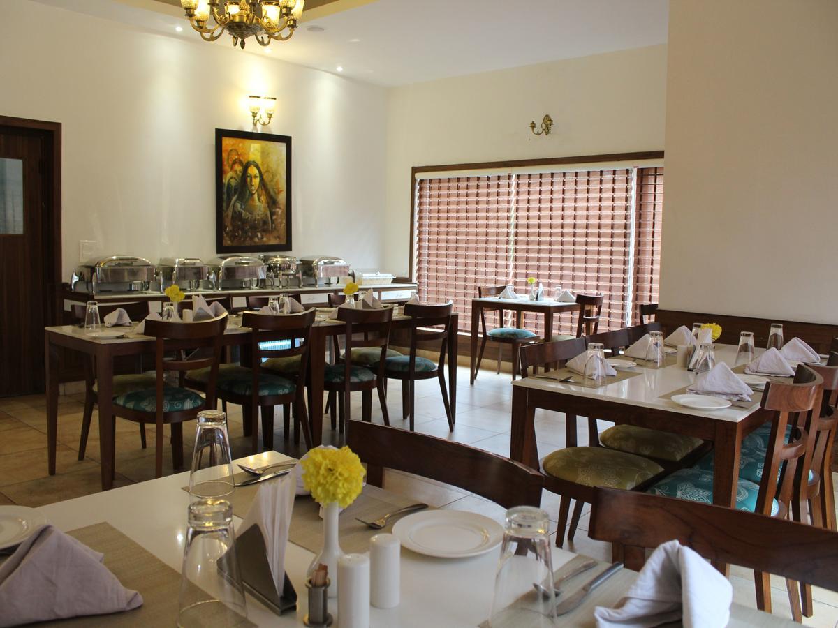 Oyo 2531 Hotel Una Comfort Misty Oak Nainital Luaran gambar