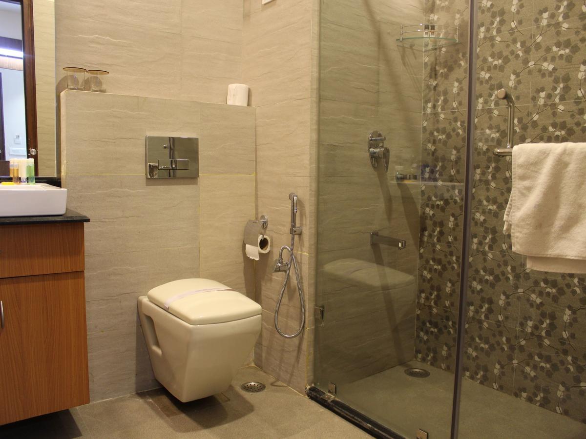 Oyo 2531 Hotel Una Comfort Misty Oak Nainital Luaran gambar